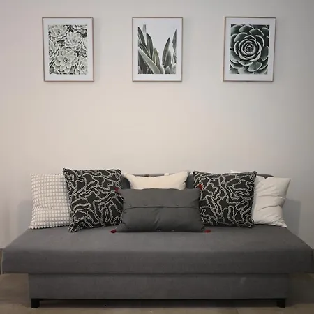 - Downtown Cozy Апартаменты *